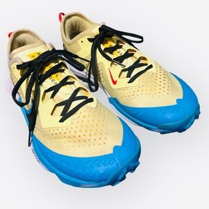 Nike Air Zoom Terra Kiger 7 Trail Running Shoe / Women’s Size 7.5 U.S.